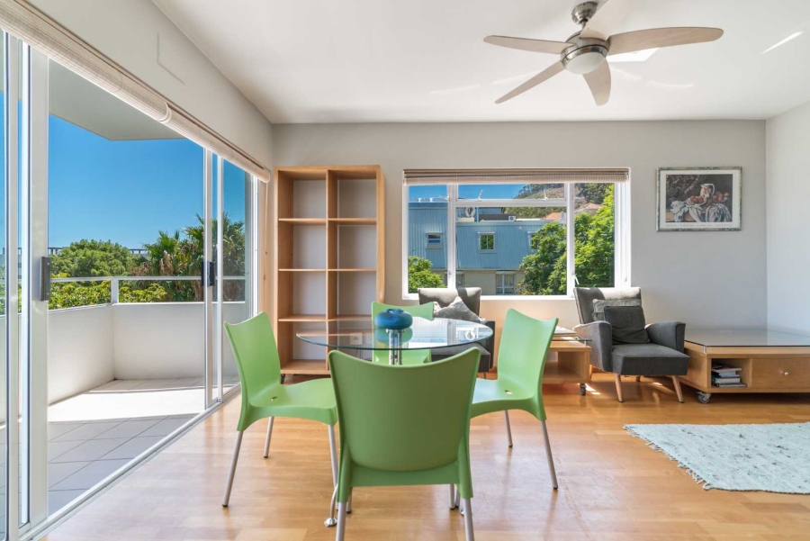 2 Bedroom Property for Sale in Sea Point Western Cape